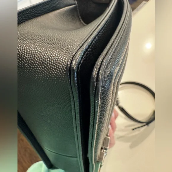 Chanel Boy Bag Old Medium Black Caviar - Picture 7 of 16